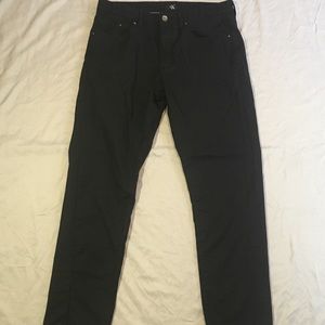 Calvin Klein Mens 32-30 Slim fit Casual Black Pant
